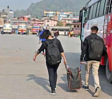 दसैँका लागि घर जानेको संख्या बढ्यो, साढे ८ लाखले छोडे उपत्यका